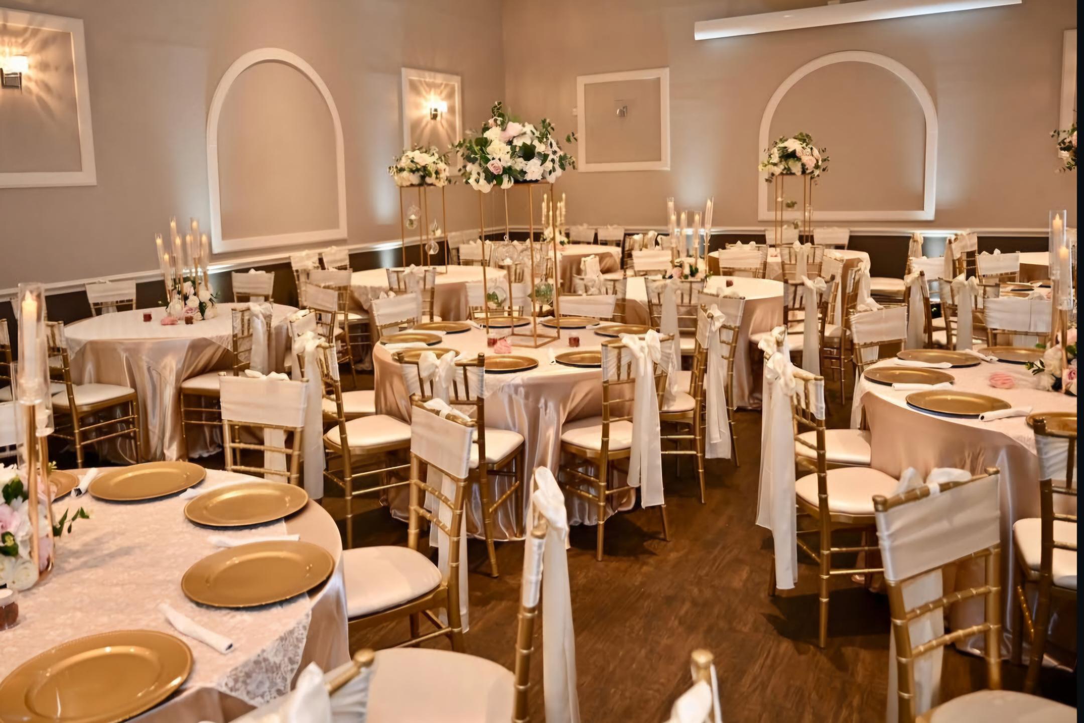 Sweet 16 party stage with throne