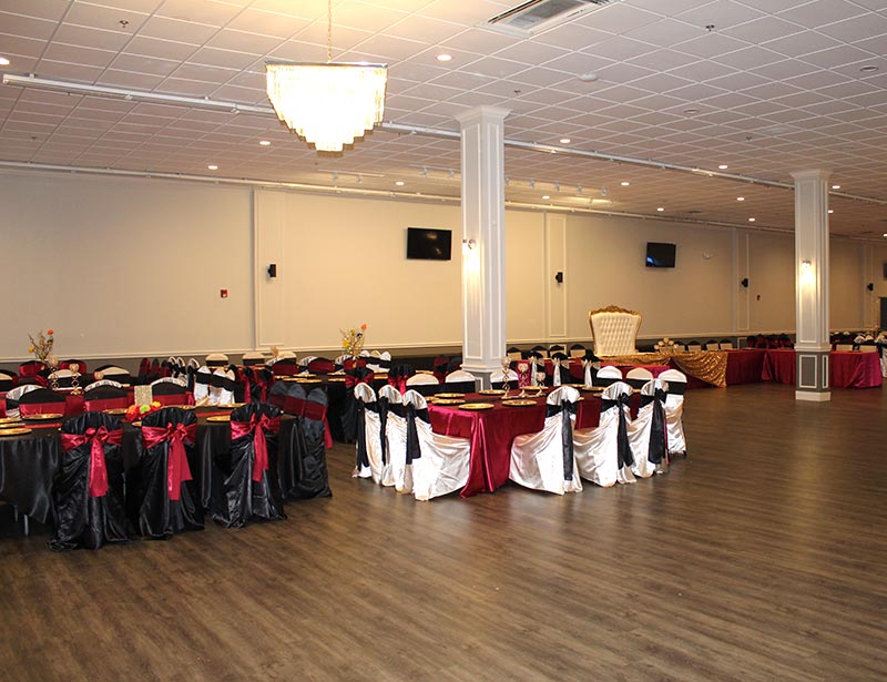  lucky ball room party venues with decorations and chandelier
